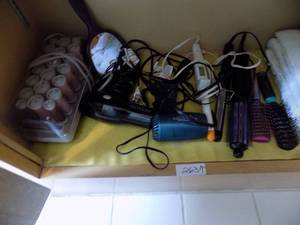 lot 263 image: Lot of Hair Tools