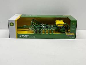 ERTL John Deere 1775NT Die Cast Planter