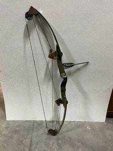 Vintage Bear Compound Bow