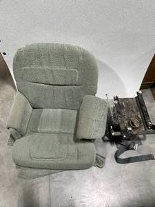RV Swivel Captains Chair