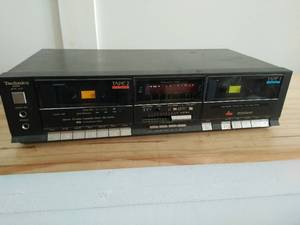 lot 224 image: Technics Tape deck