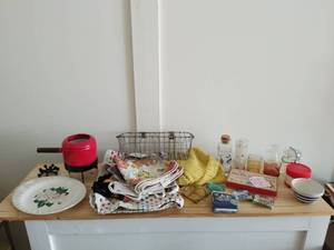 lot 240 image: Collection Of Kitchen Dcor