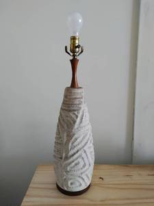 lot 140 image: Vintage Ceramic and Wood Table Lamp