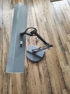 lot 160 image: Vintage Desk Lamp