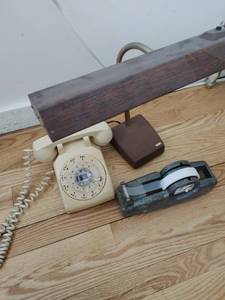 lot 177 image: Vintage Office Lot