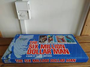 lot 235 image: The Six Million Dollar Man Board Game