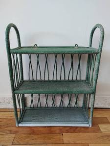 lot 26 image: Vintage Wall Shelf