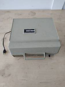 lot 68 image: General Electric Automatic Turntable