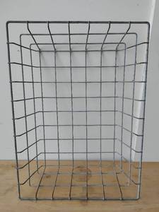 lot 74 image: Vintage Metal Basket
