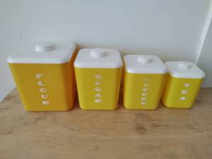 lot 93 image: Set of Four Vintage Nesting Canisters