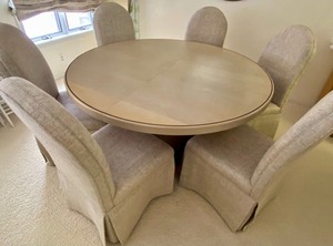 Vintage Contemporary Dining Room Table & Six Upholstered Chairs