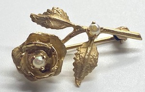 14k Gold & Pearl Brooch