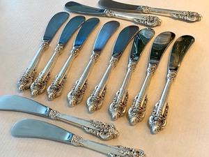12 Wallace Sterling Butter or Jam Spreaders