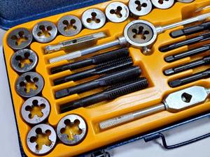 lot 87 image: 40pc Tap and Die Set