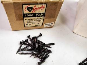 lot 90 image: Assorted Woodworking Screws Lot