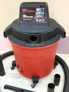lot 15 image: Craftsman 16 GAL Wet  Dry Vac