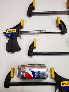 lot 80 image: (4) Small Woodworking Quick-Grip Clamps
