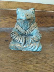 Frog Sculpture