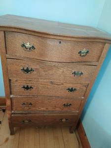 Dresser