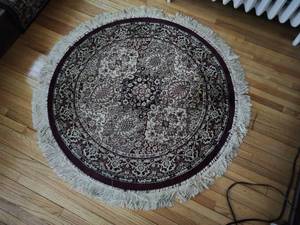Round Accent Rug