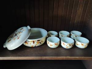 Vintage Casserole Dish and Cups Jewel Tea Halls Autumn Leaf