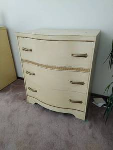 lot 45 image: MCM Starline Dresser