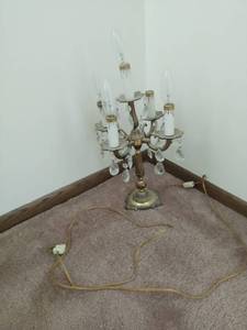 lot 64 image: Table-Top Lamp