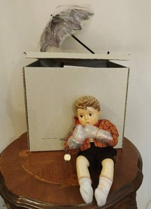lot 6 image: Umbrella Boy Hummel by Goebel