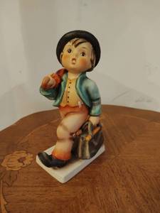 lot 24 image: Merry Wanderer Hummel by Goebel