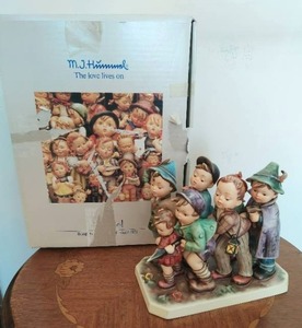 lot 128 image: Adventure Bound Hummel by Goebel
