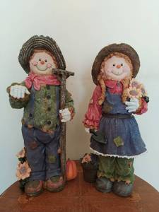 lot 136 image: Scarecrows