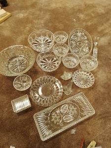 lot 231 image: Collection of Crystal Dishes
