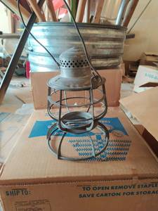 lot 292 image: RR Lantern Cage