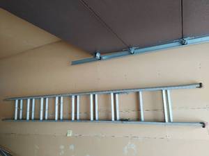 lot 414 image: Ladder