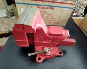 lot 417 image: Columbian Vice