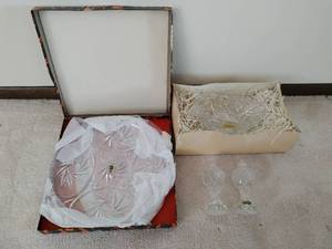 lot 303 image: Collection of Crystal Entertaining Items