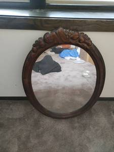 lot 338 image: Vintage Mirror