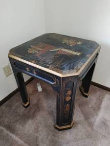 lot 339 image: Asian Style End Table