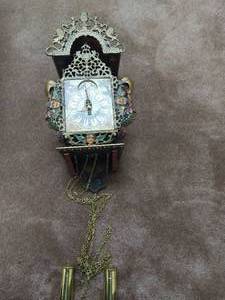 lot 265 image: Weighted Clock