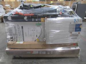 lot 425 image: MIXED PALLET (Approximately 25 Pieces) OF CAR PARTSACCESSORIES, SMALL HOUSEWARES, WATER HEATER ENCLOSURES AND MORE
