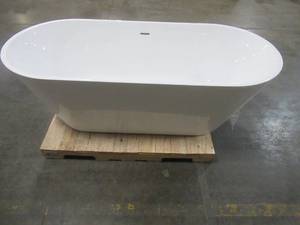 lot 317 image: Woodbridge 71 x 32 Freestanding Soaking Acrylic Bathtub, WDBR1467 - Crack On lip of tub, Slight Scratchesscuffs.