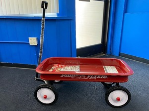 lot 122 image: RADIO FLYER WAGON