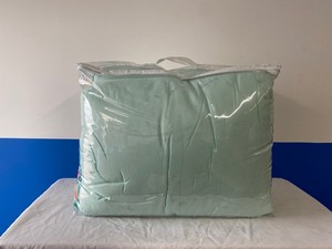 lot 80 image: BETTER HOMES & GARDENS 2 PIECE TWIN COMFORTER SET