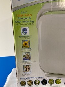 lot 48 image: GERMGUARDIAN 3 IN 1 LARGE ROOM ALLERGEN AND ODOR REDUCER