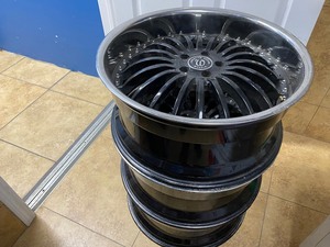 lot 106 image: (3) 24 CREATIVE DESIGN WHEELS