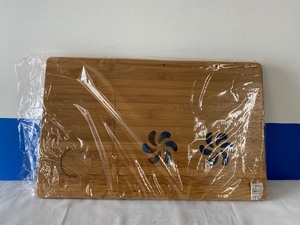 lot 82 image: BAMBOO LAPTOP TRAY COOLING