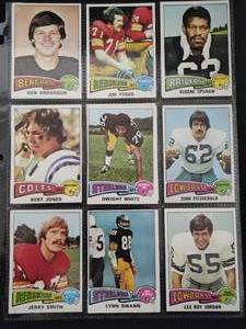 Collection Of 10 Topps 1974 NFL Cards