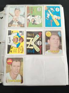 Topps Baseball Trading Cards from 1970, 1971, 1972 and 1975