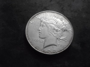 lot 62 image: 1923 D Silver Peace Dollar