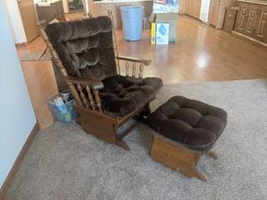 Glider Rocker w Glider Stool - Very Nice Condition - Made by Dutchmen Furniture - Please bring help to remove - This is located at ground level with no stairs - NO SHIPPING ON THIS AUCTION
